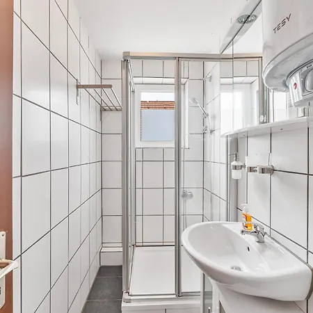 Guenstige Fuer Monteure In Merklingen, Wifi, Smart Tv, Parkplatz Appartement *