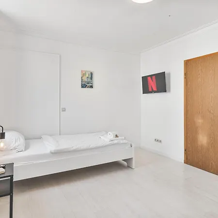Guenstige Fuer Monteure In Merklingen, Wifi, Smart Tv, Parkplatz Appartement *